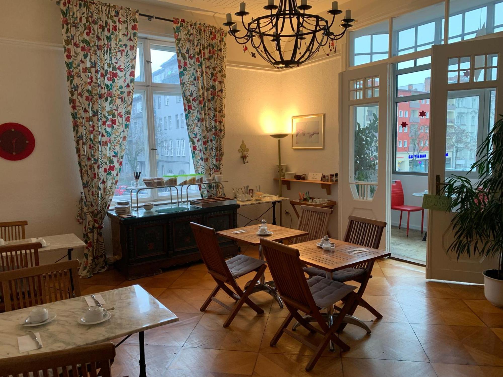 Hotel Pension Senta Berlin Bagian luar foto