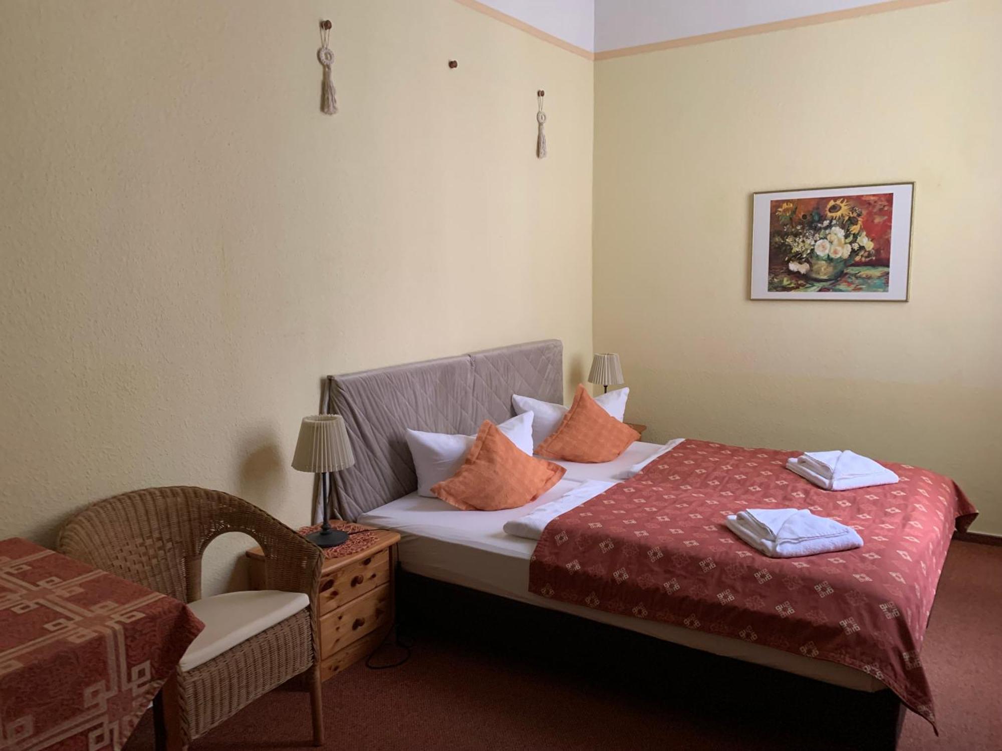 Hotel Pension Senta Berlin Bagian luar foto