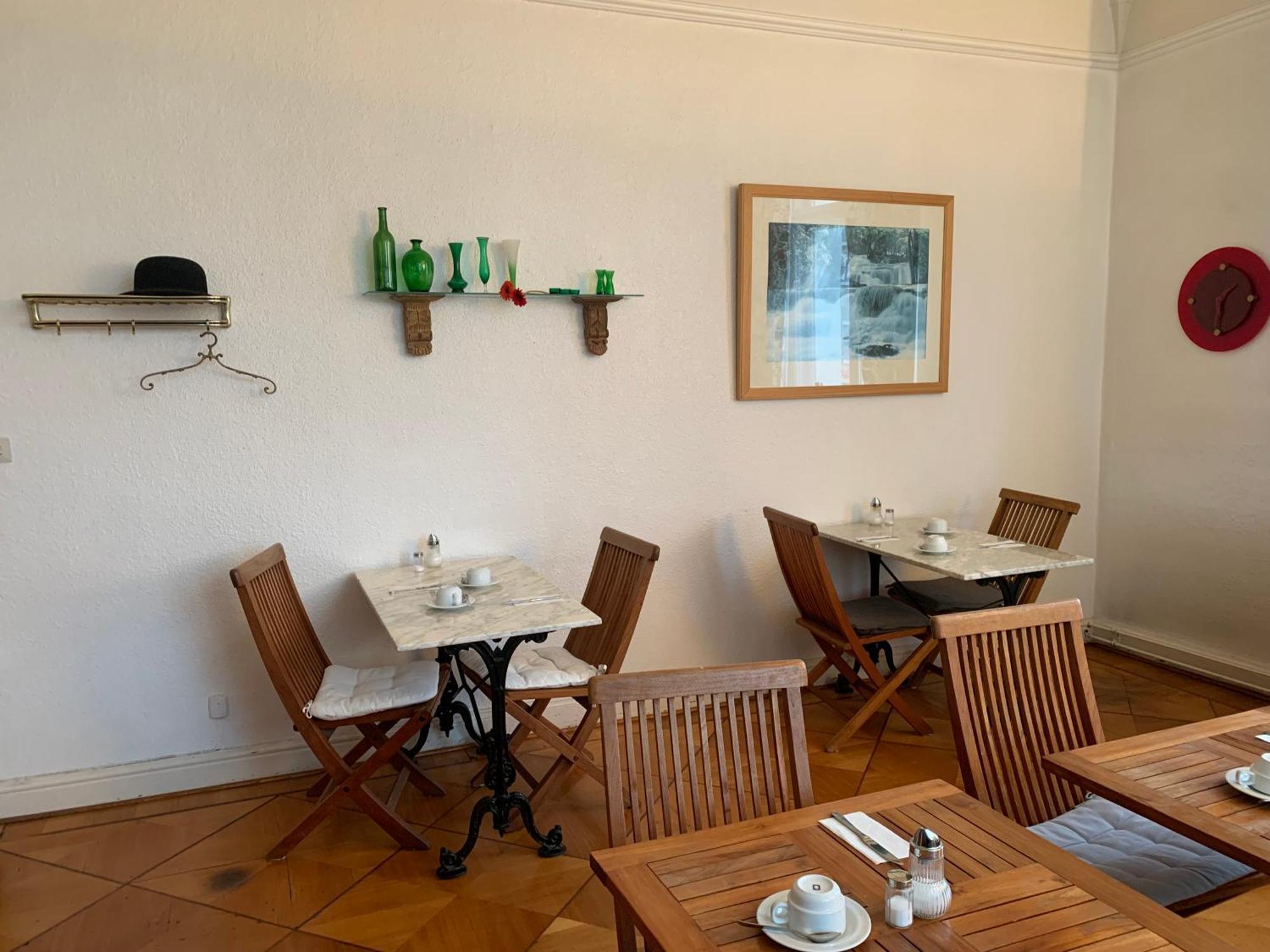 Hotel Pension Senta Berlin Bagian luar foto