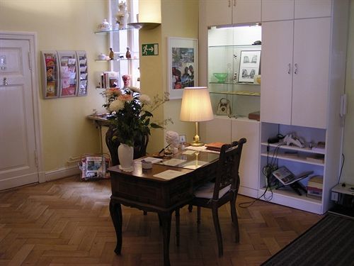 Hotel Pension Senta Berlin Bagian luar foto